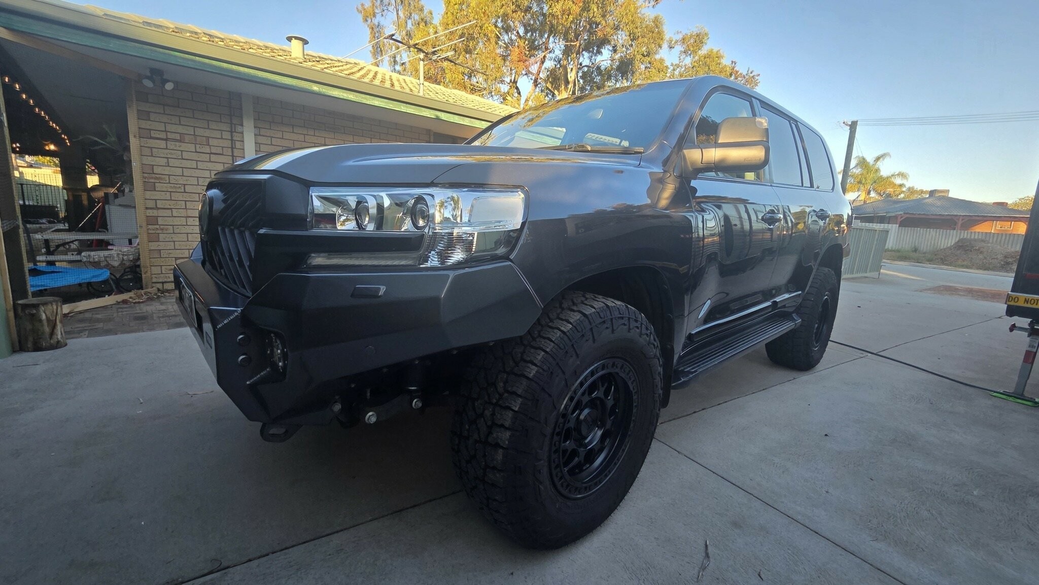 Toyota Landcruiser image 2
