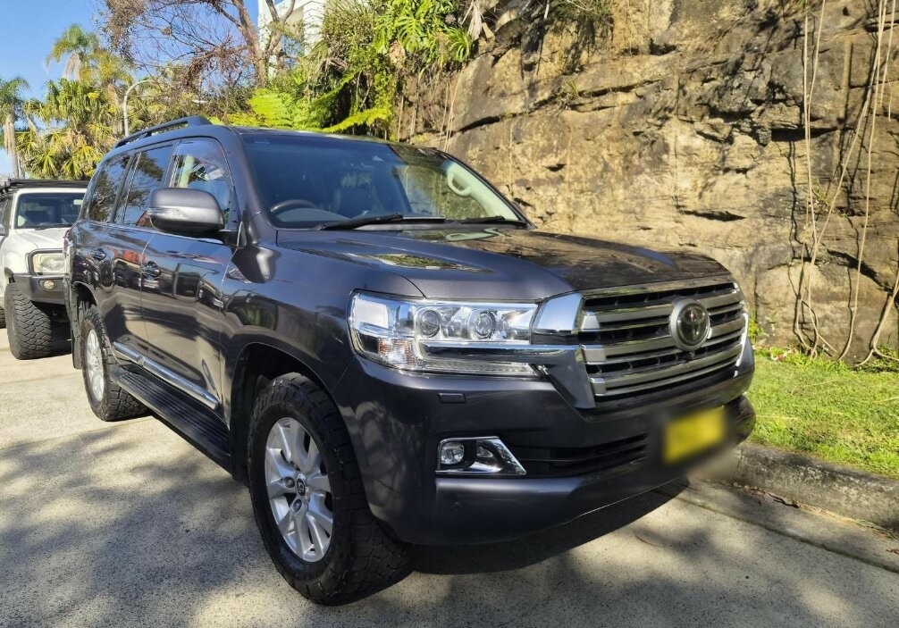 Toyota Landcruiser image 1