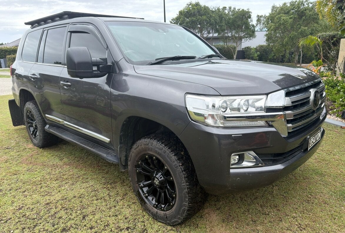 Toyota Landcruiser image 1