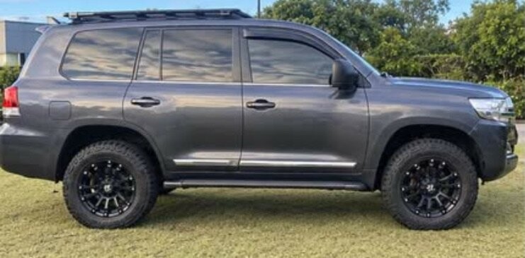 Toyota Landcruiser image 4