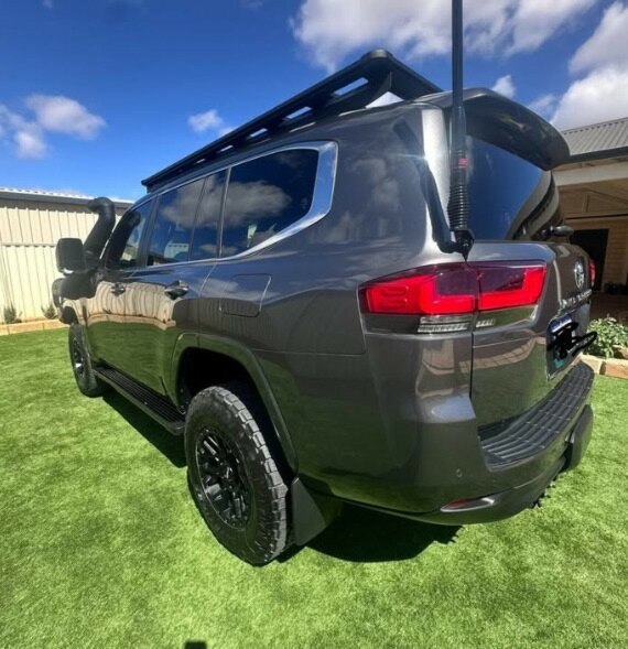 Toyota Landcruiser image 4