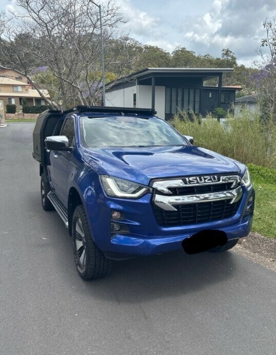 Isuzu D-max image 1