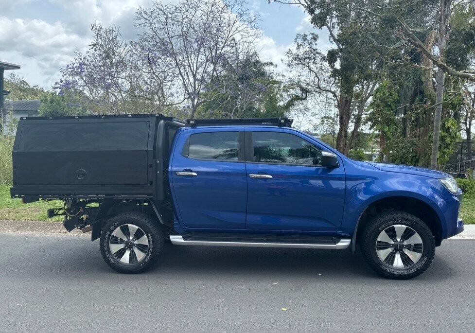 Isuzu D-max image 3