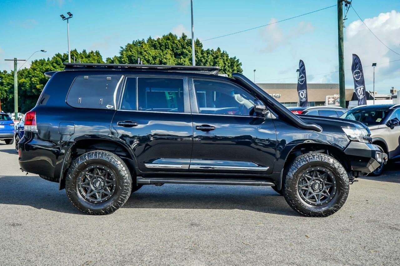 Toyota Landcruiser image 4