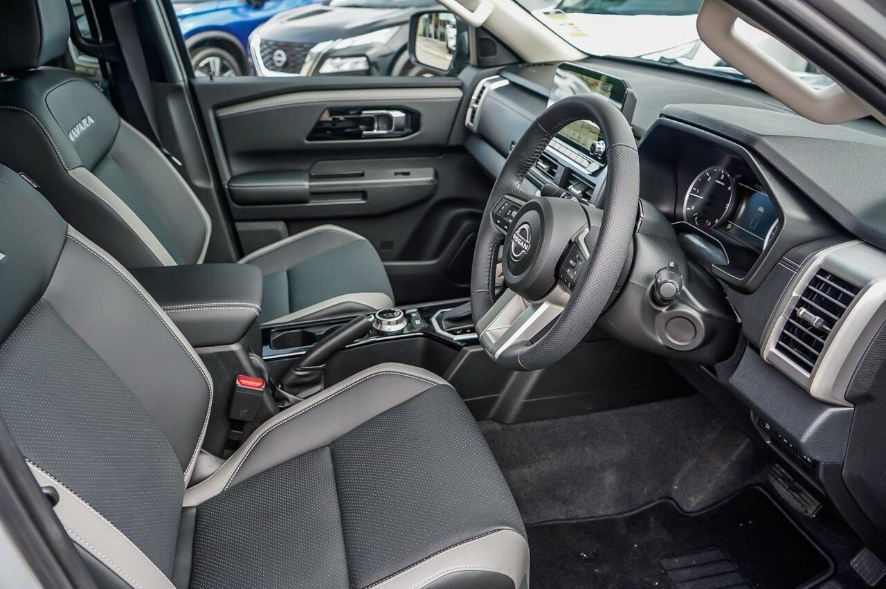 Nissan Navara image 3