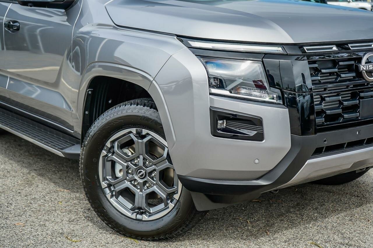 Nissan Navara image 4