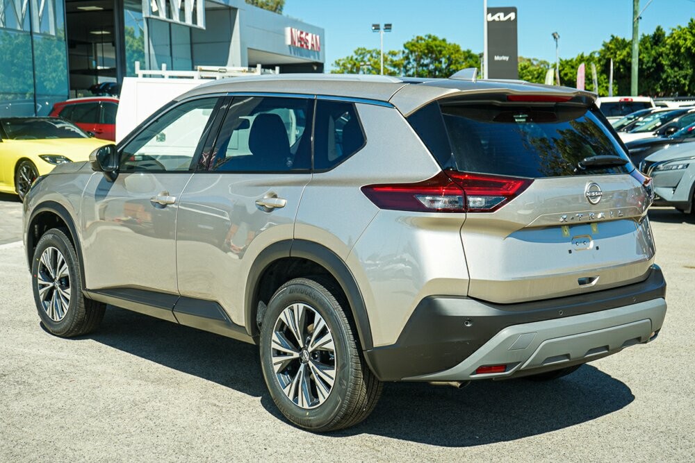 Nissan X-trail image 2