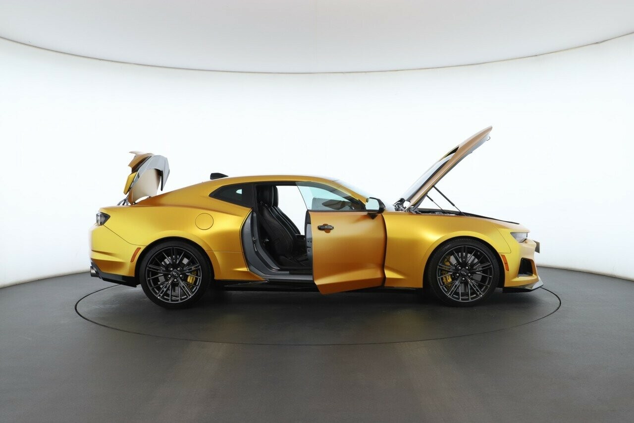 Chevrolet Camaro image 3