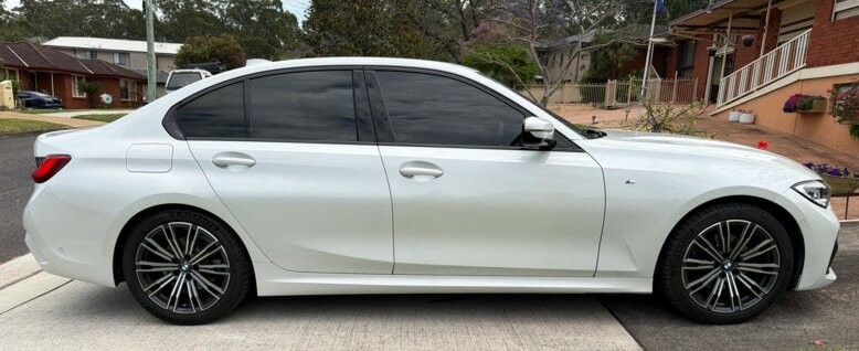 BMW 3 Series image 3