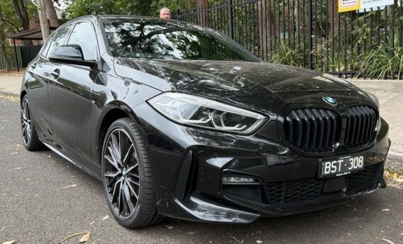 BMW 1 Series image 1