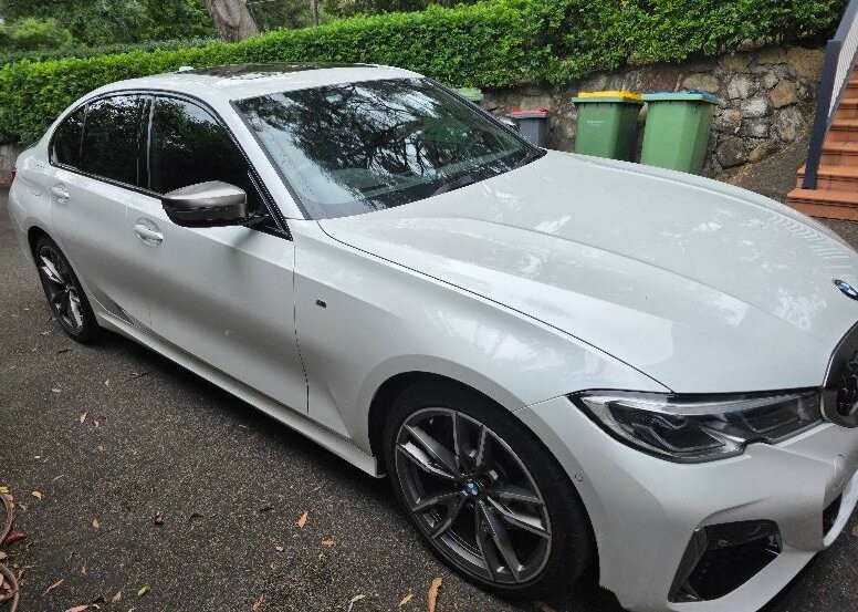 BMW 3 Series image 2