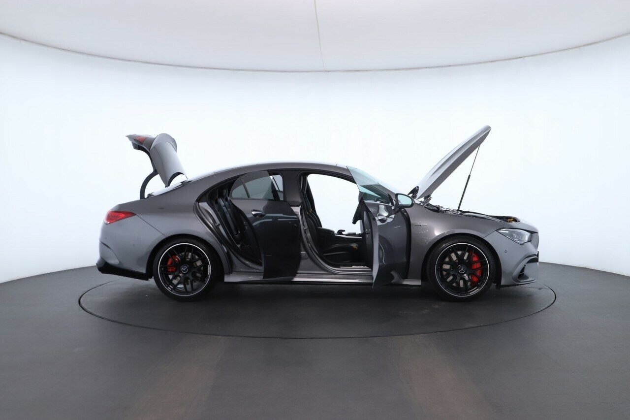 Mercedes Benz Cla-class image 2