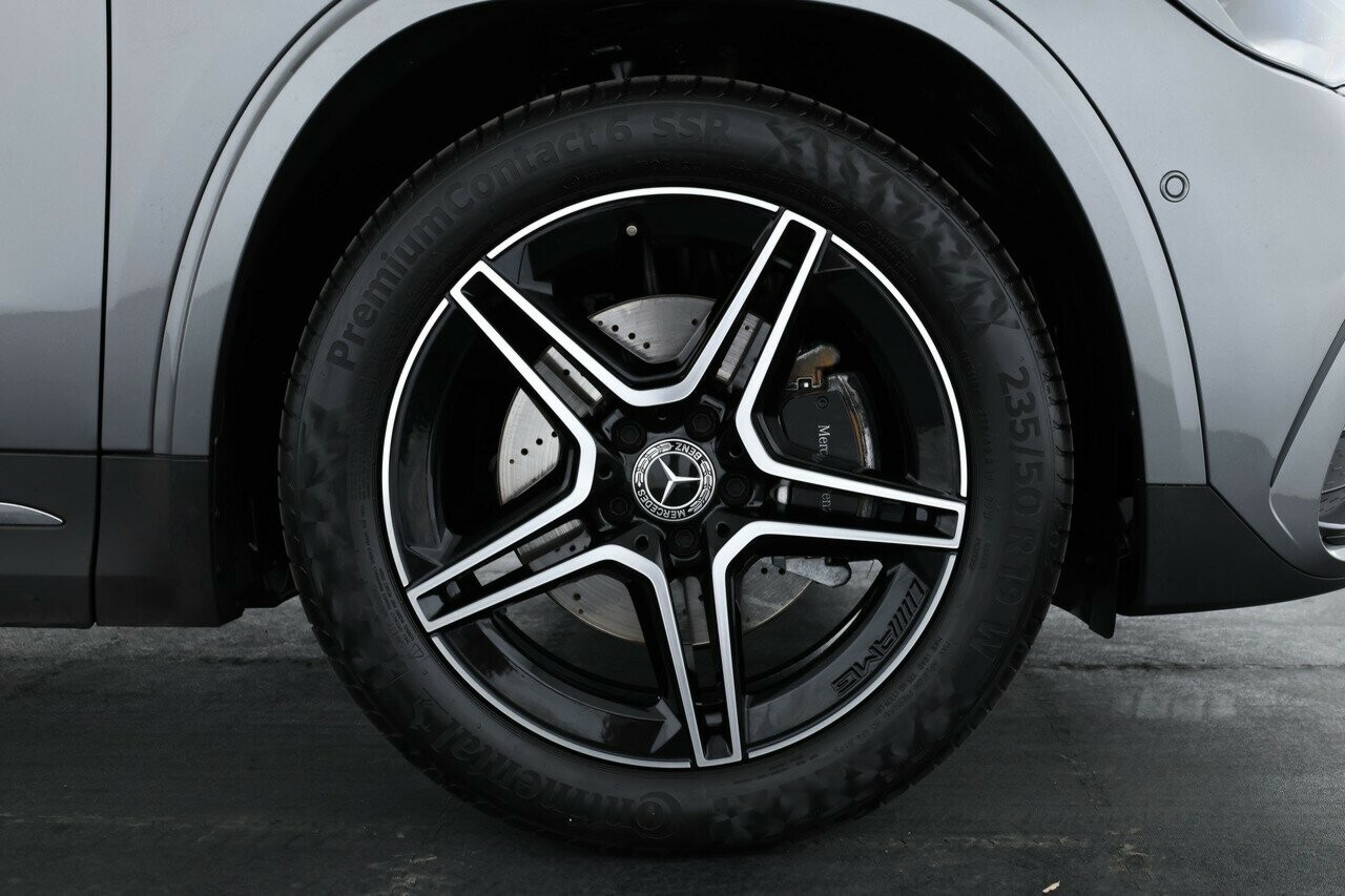 Mercedes Benz Gla-class image 4