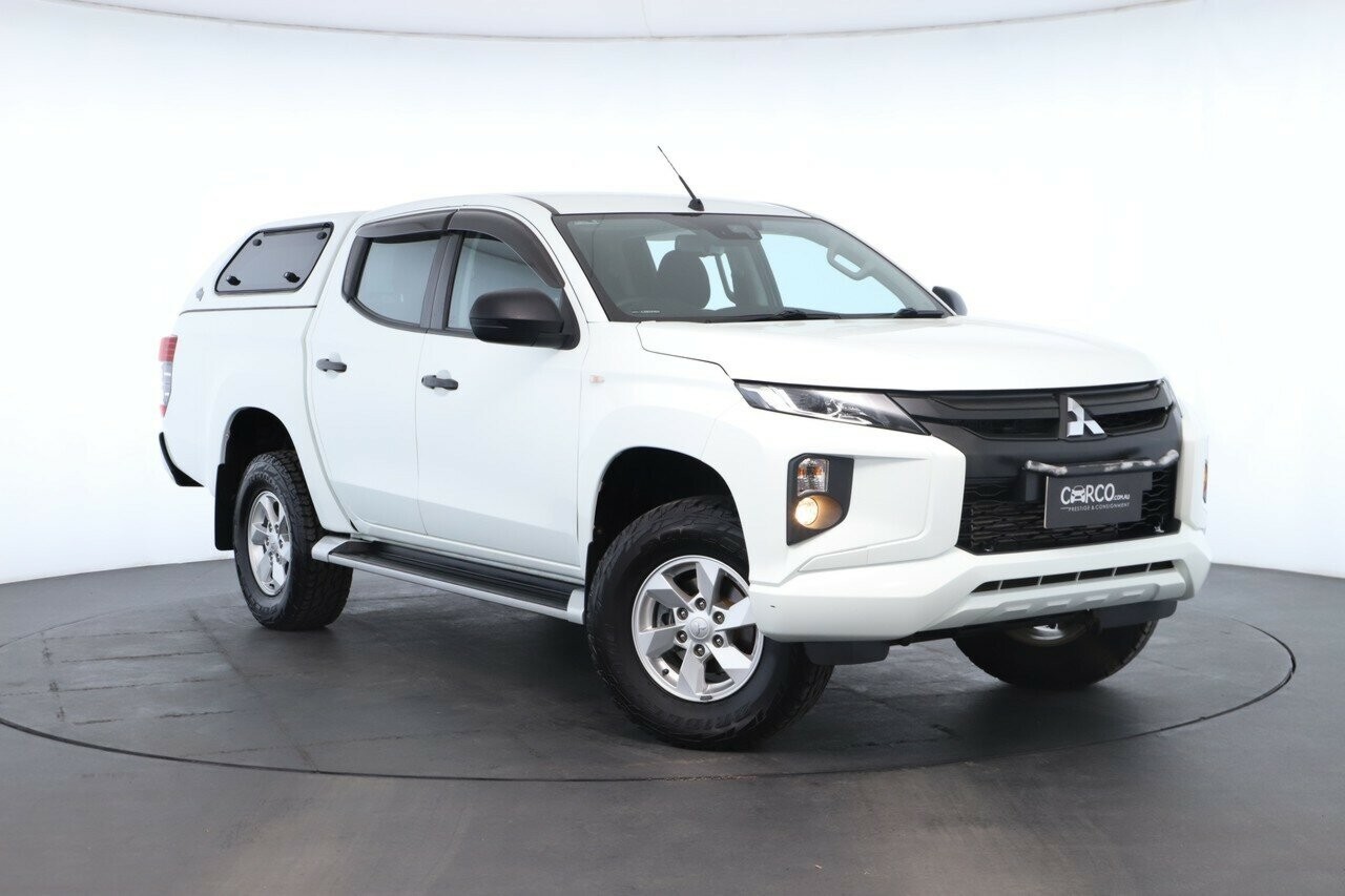 Mitsubishi Triton image 1