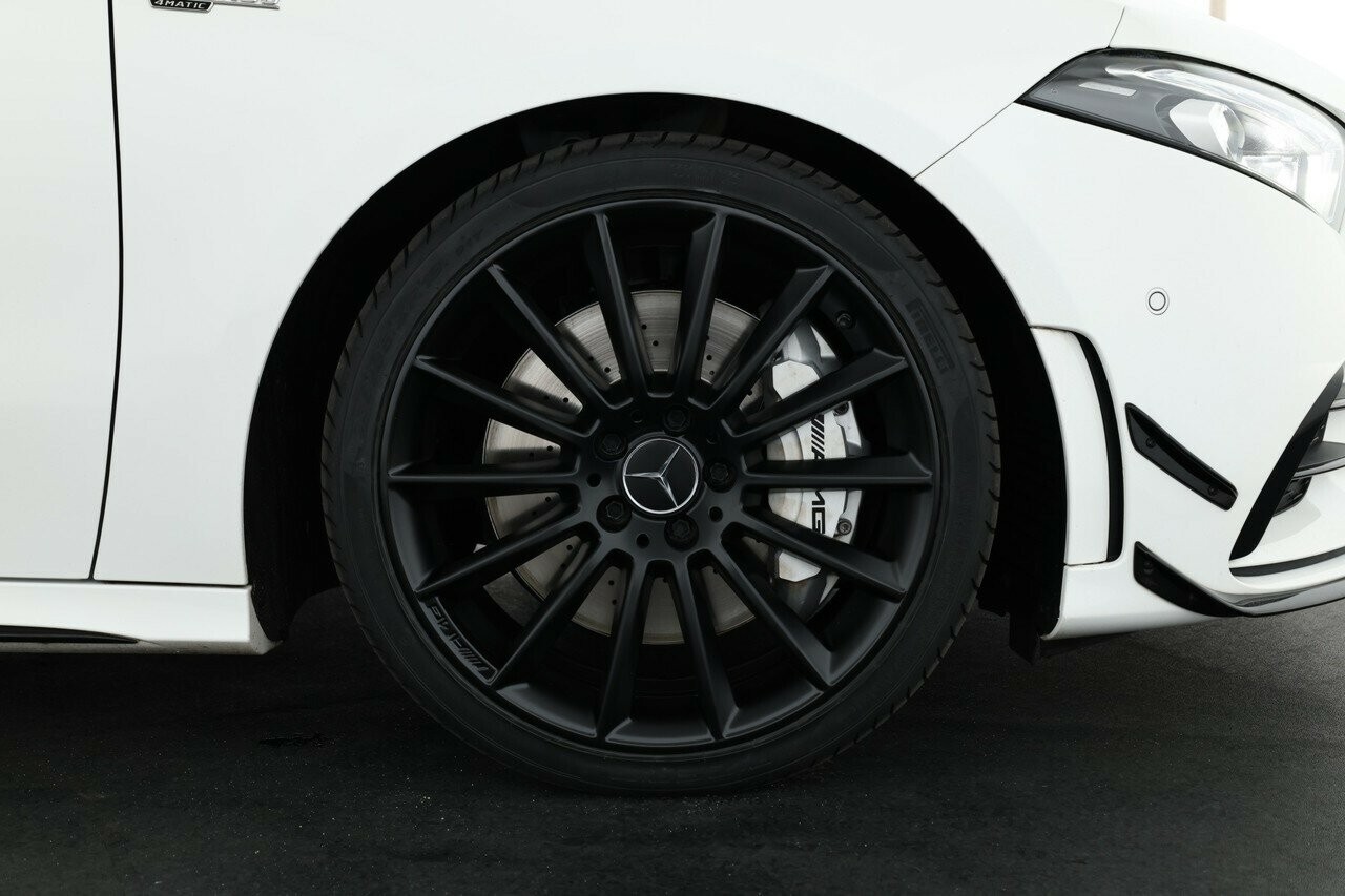 Mercedes Benz A-class image 4