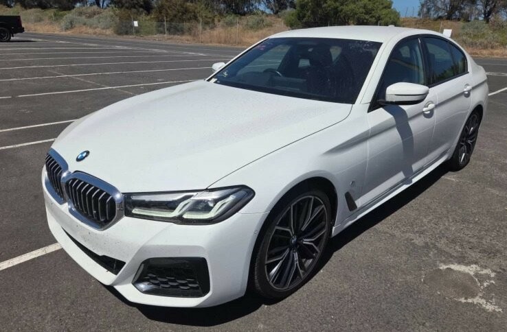 BMW 5 Series image 4