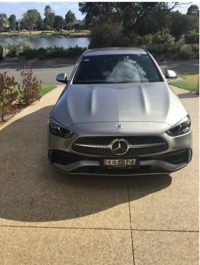 Mercedes Benz C-class image 2