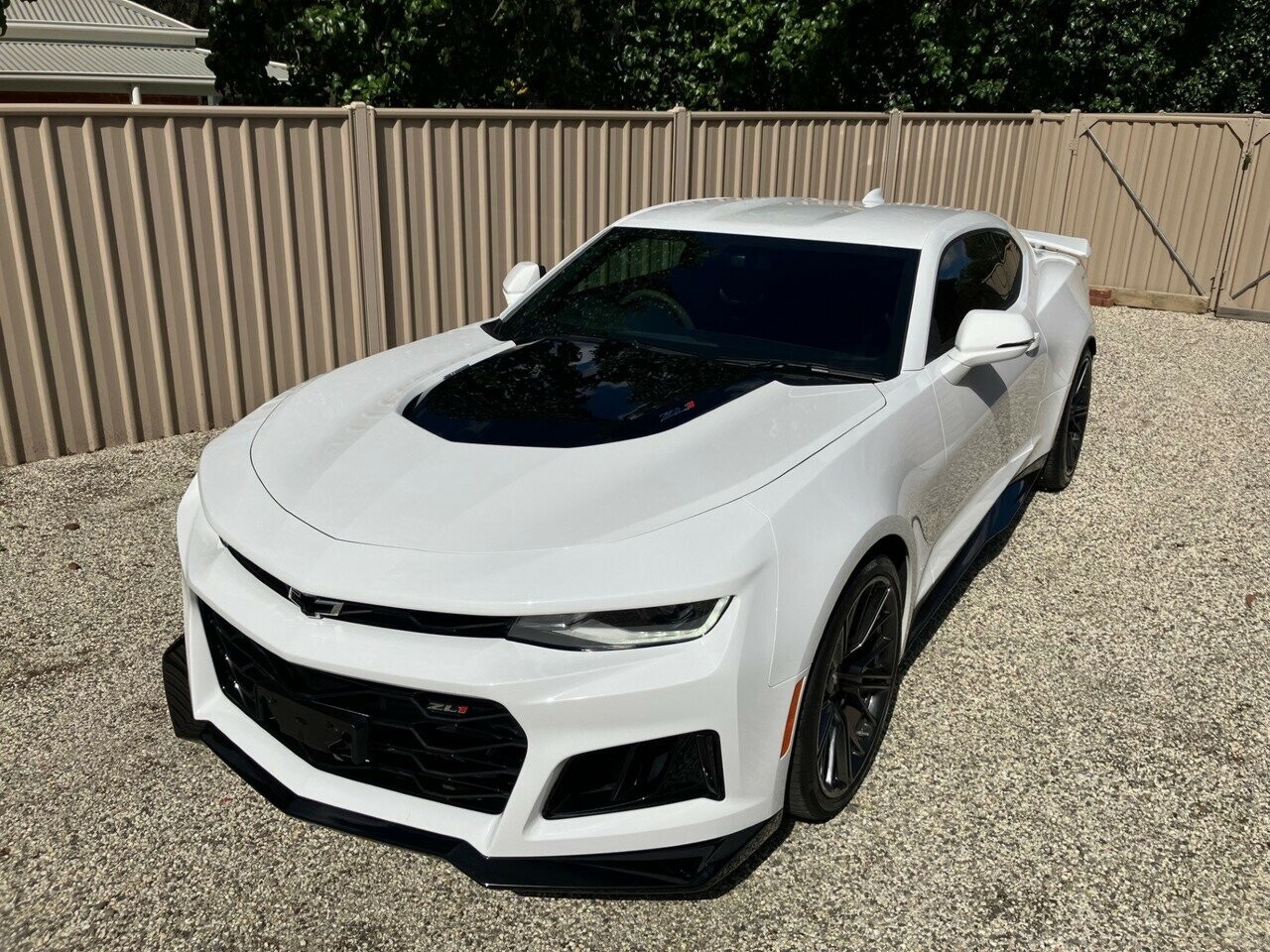 Chevrolet Camaro image 2
