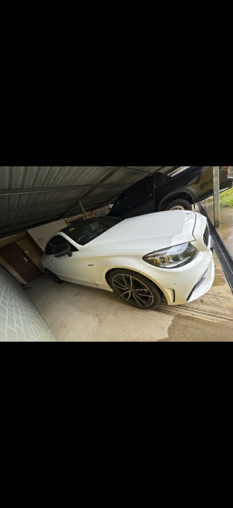 Mercedes Benz C-class image 4