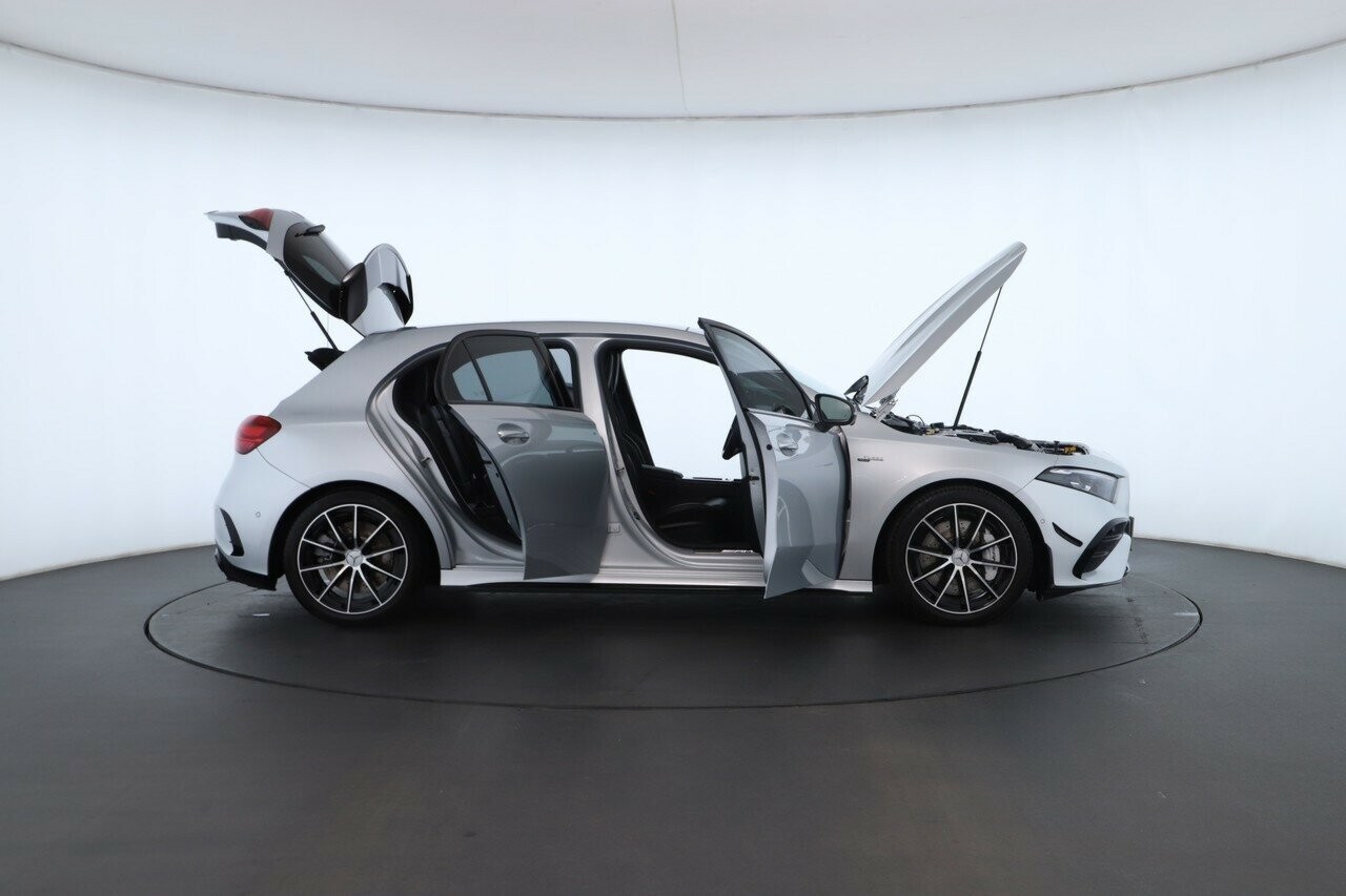 Mercedes Benz A-class image 2