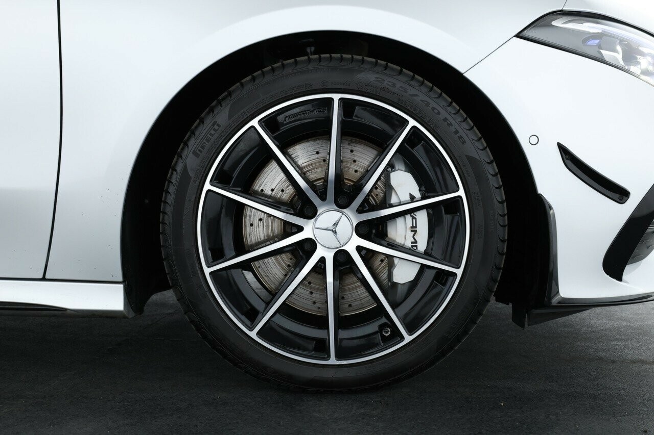 Mercedes Benz A-class image 4