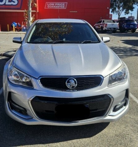 Holden Commodore image 1
