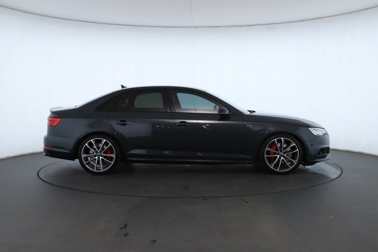 Audi S4 image 3