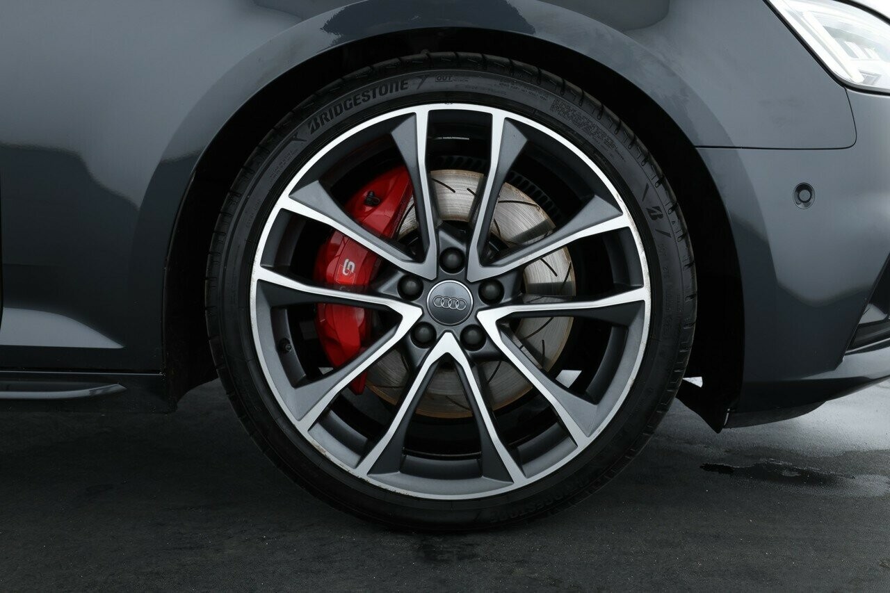 Audi S4 image 4