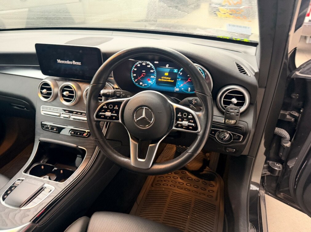 Mercedes Benz Glc-class image 4