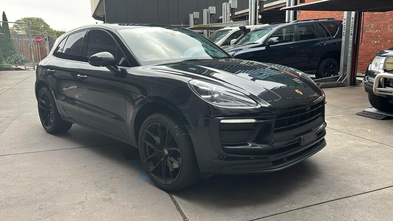 Porsche Macan image 1