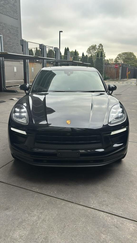 Porsche Macan image 2