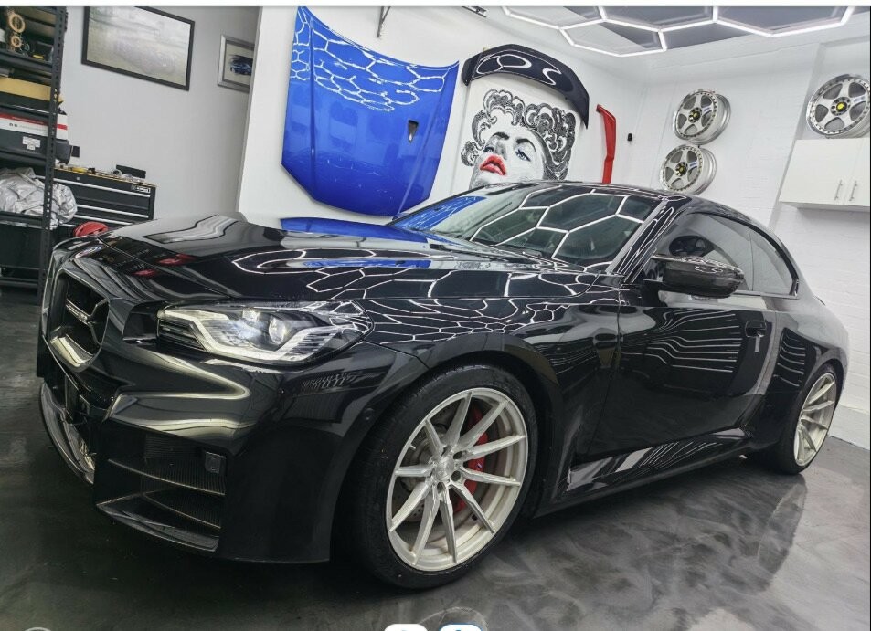 BMW M2 image 1