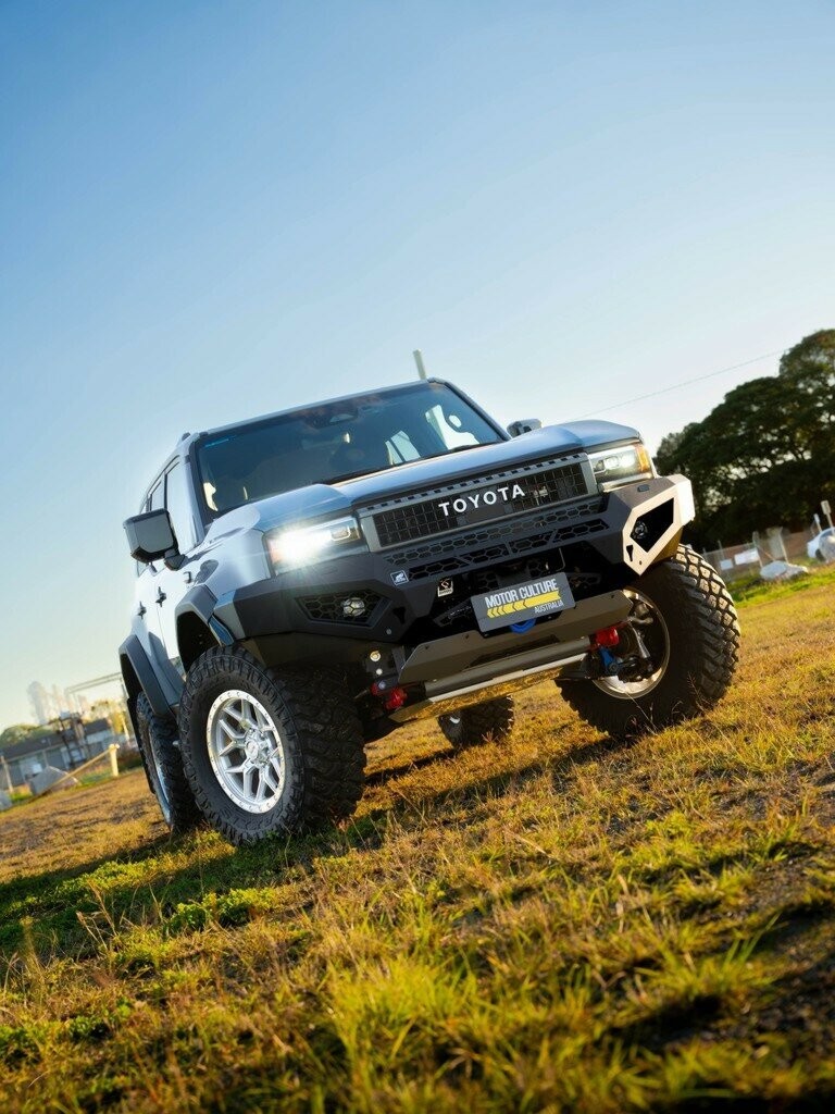 Toyota Landcruiser Prado image 3