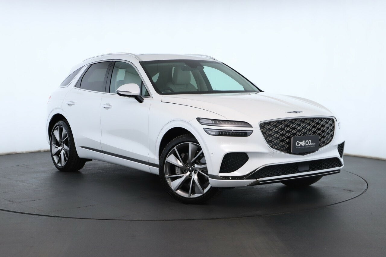 Genesis Gv70 image 1