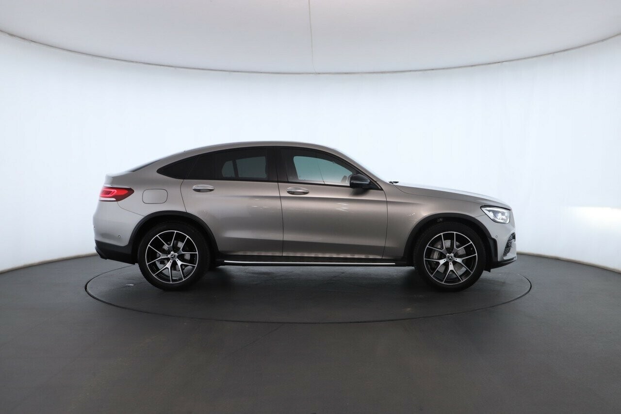 Mercedes Benz Glc-class image 3