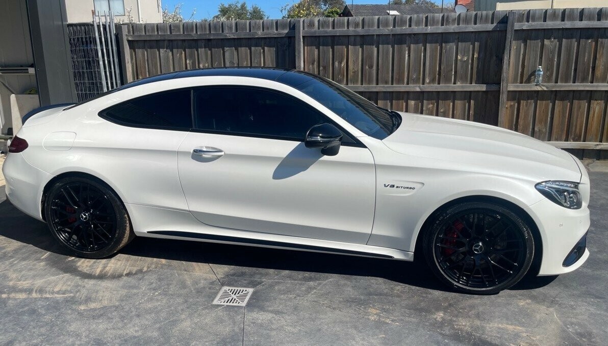 Mercedes Benz C-class image 3
