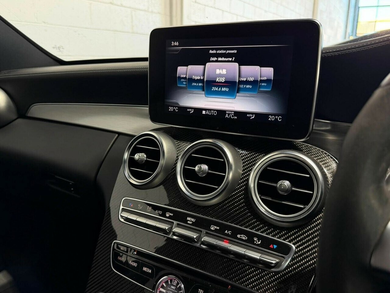 Mercedes Benz C-class image 2