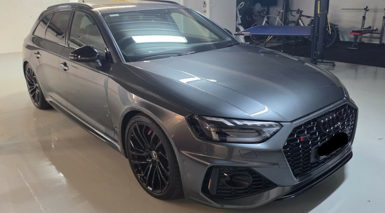 Audi Rs4 image 1