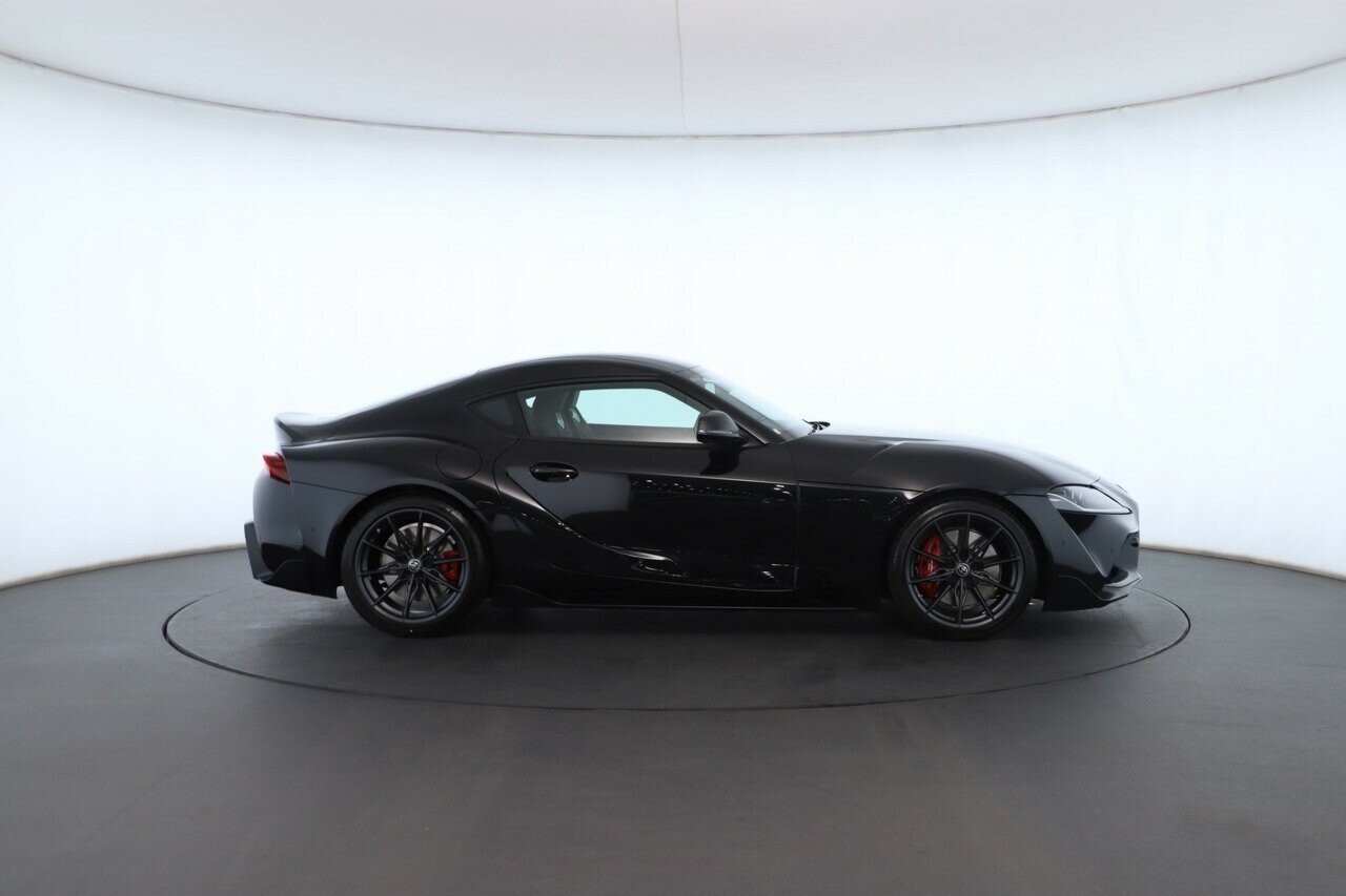 Toyota Supra image 3