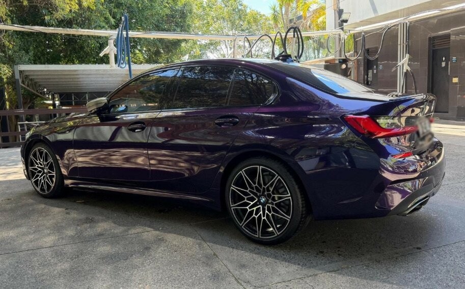 BMW 3 Series image 2