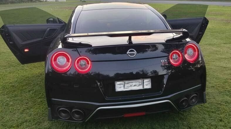 Nissan Gt-r image 3