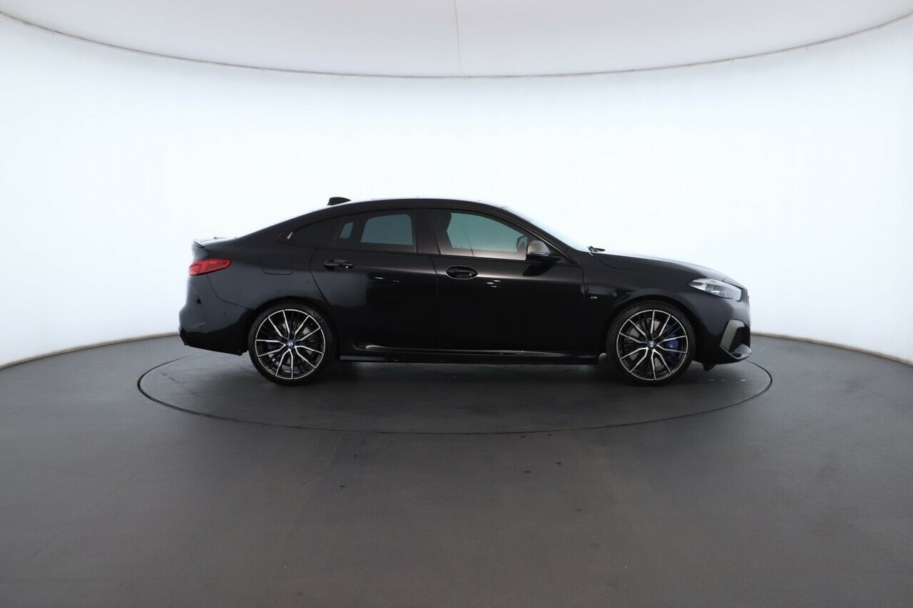 BMW 2 Series image 3