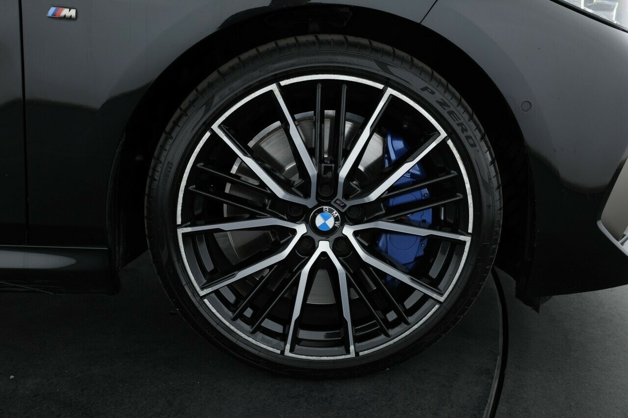 BMW 2 Series image 4