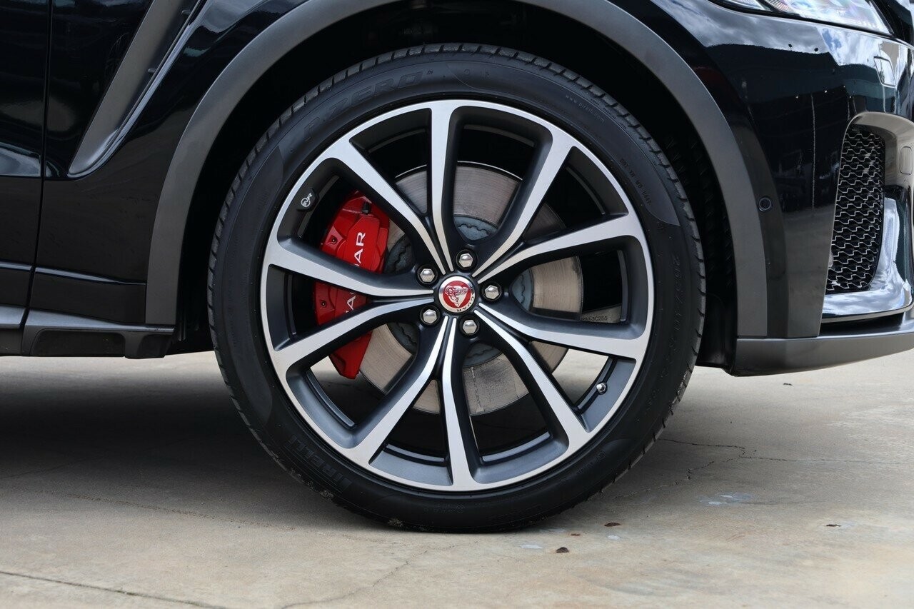 Jaguar F-pace image 3