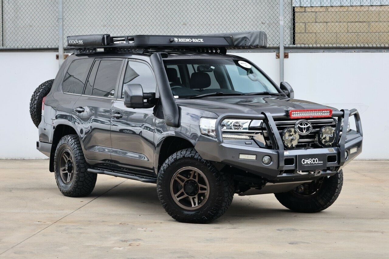 Toyota Landcruiser image 1