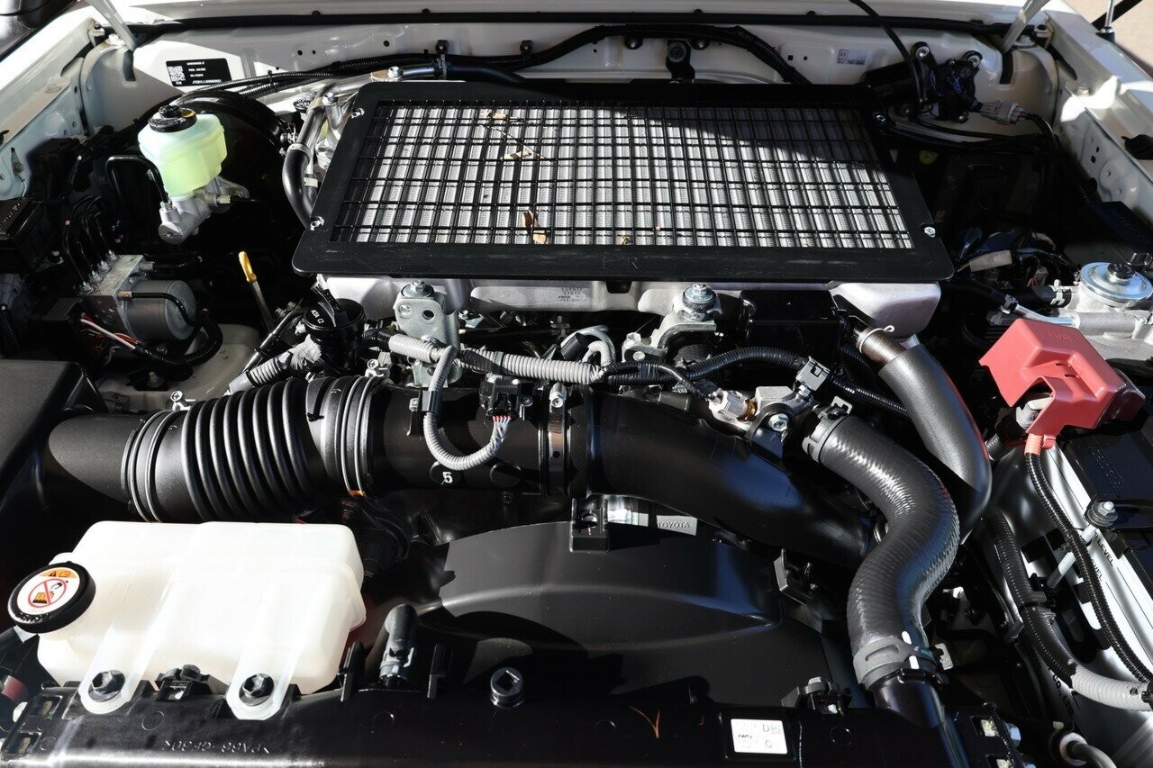 Toyota Landcruiser image 4