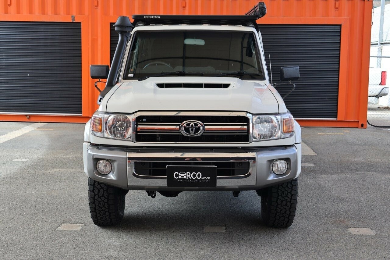Toyota Landcruiser image 4