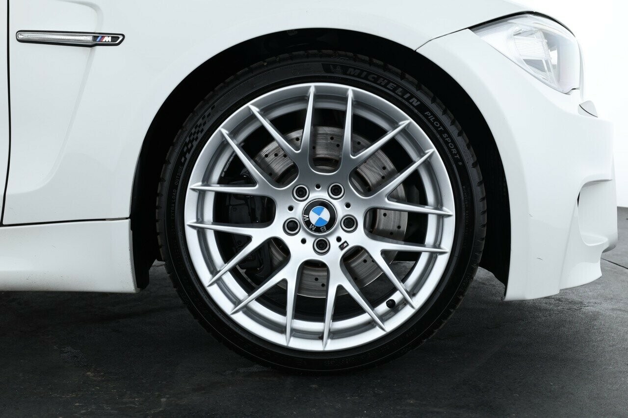 BMW 1 Series M image 4