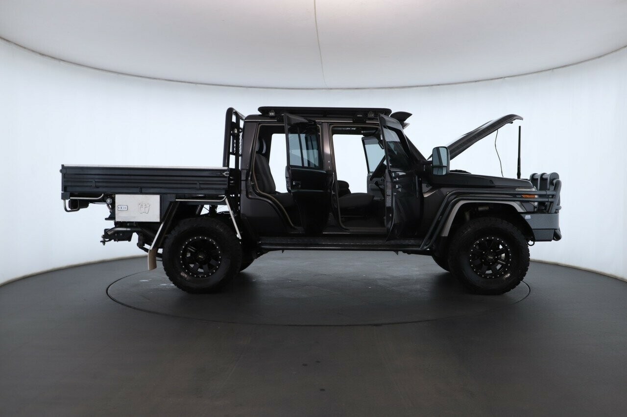 Toyota Landcruiser image 2