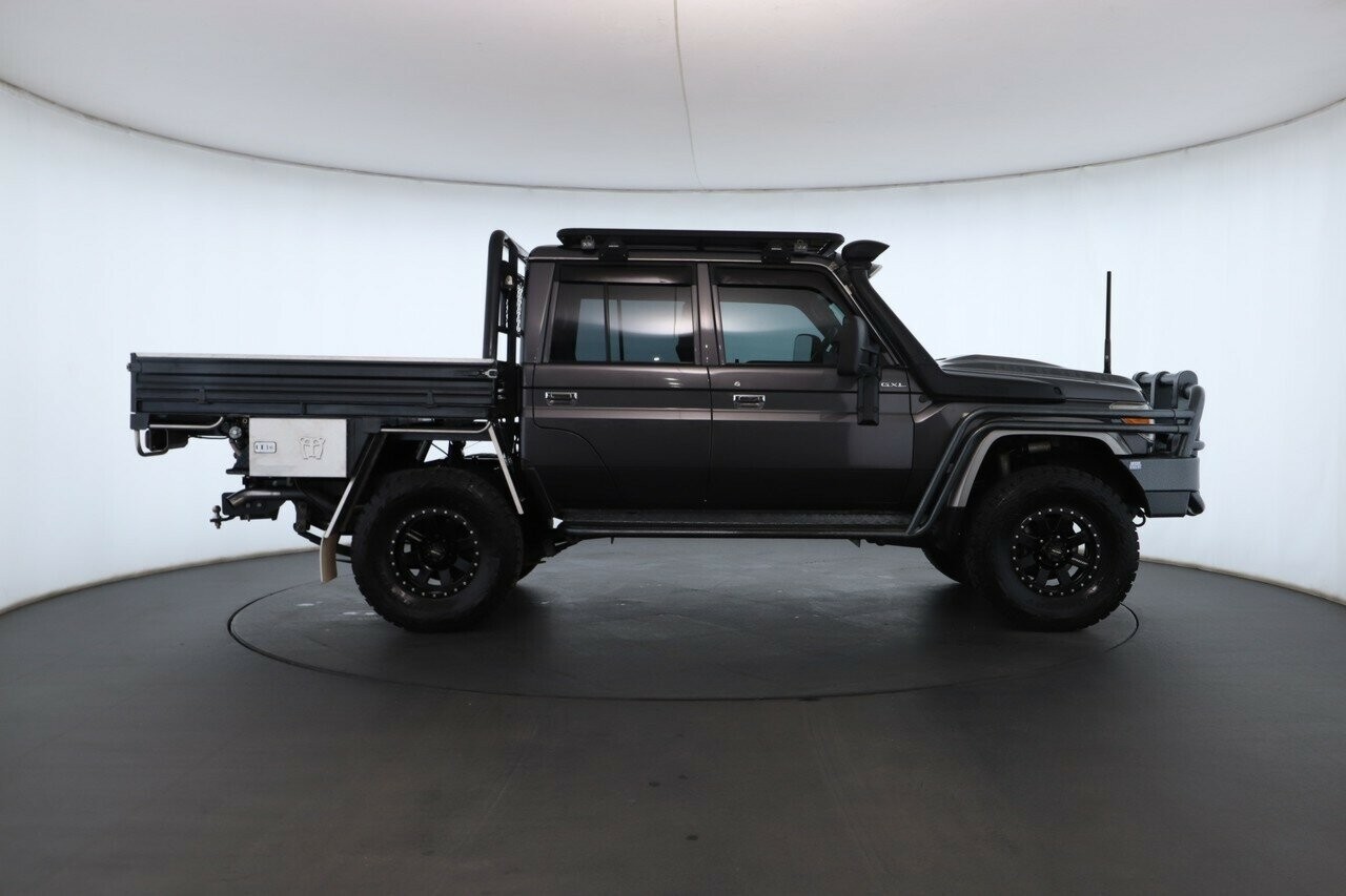 Toyota Landcruiser image 3